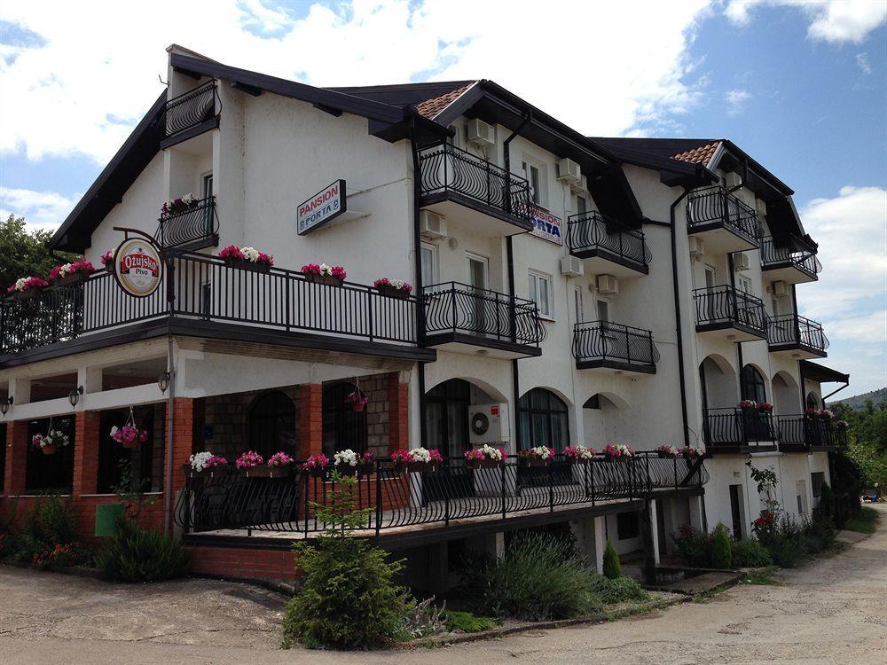 Hotel Pansion Rose Mostar Zewnętrze zdjęcie