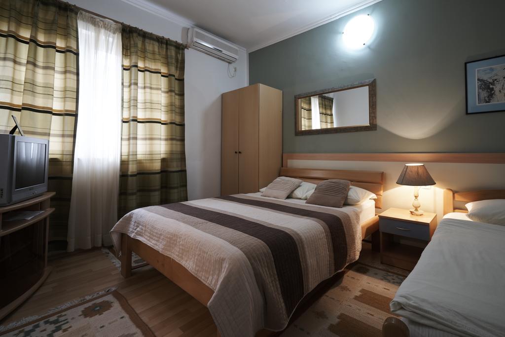 Hotel Pansion Rose Mostar Zewnętrze zdjęcie